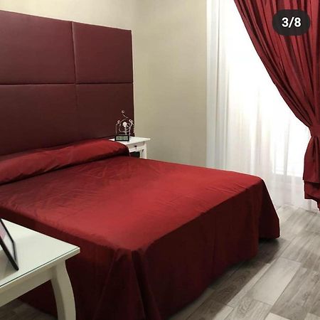 Luxury Bed & Breakfast เนเปิลส์ ภายนอก รูปภาพ