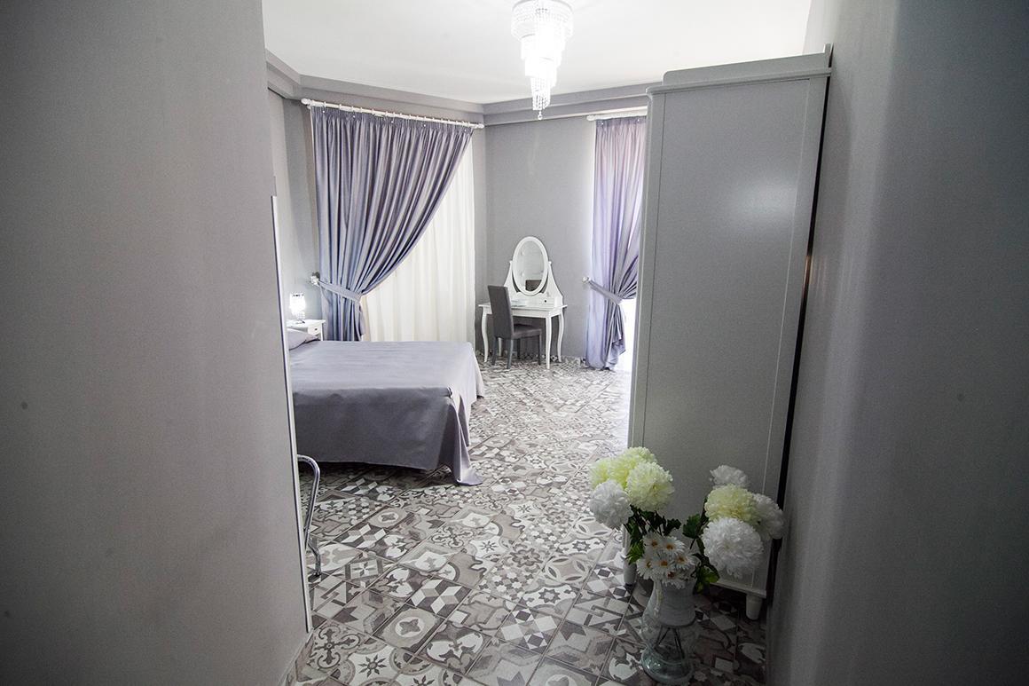 Luxury Bed & Breakfast เนเปิลส์ ภายนอก รูปภาพ