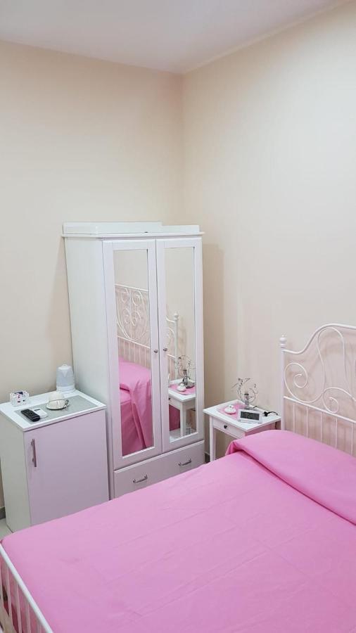Luxury Bed & Breakfast เนเปิลส์ ภายนอก รูปภาพ