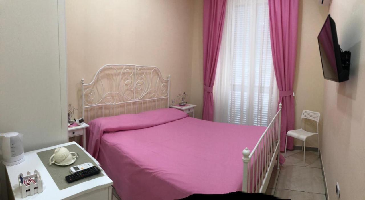 Luxury Bed & Breakfast เนเปิลส์ ภายนอก รูปภาพ