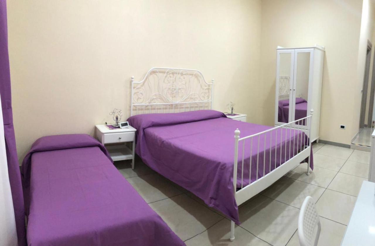 Luxury Bed & Breakfast เนเปิลส์ ภายนอก รูปภาพ